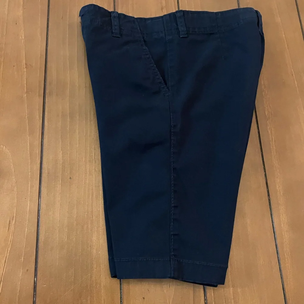NWOT OshKosh B’gosh Adjustable Waistband Stretch Chino Uniform Shorts Size 8